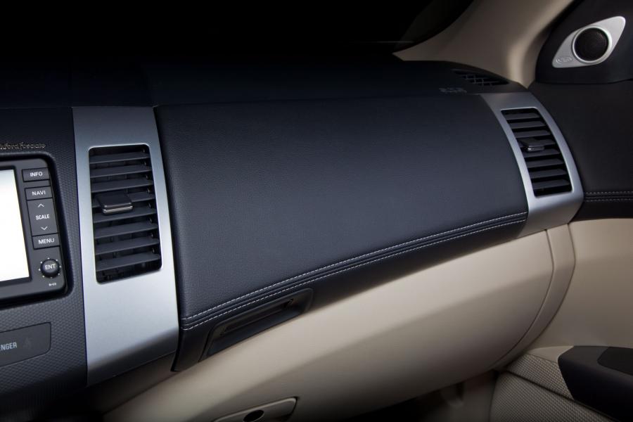  Mitsubishi Outlander GT 2010 года  (фото 65 из 91)